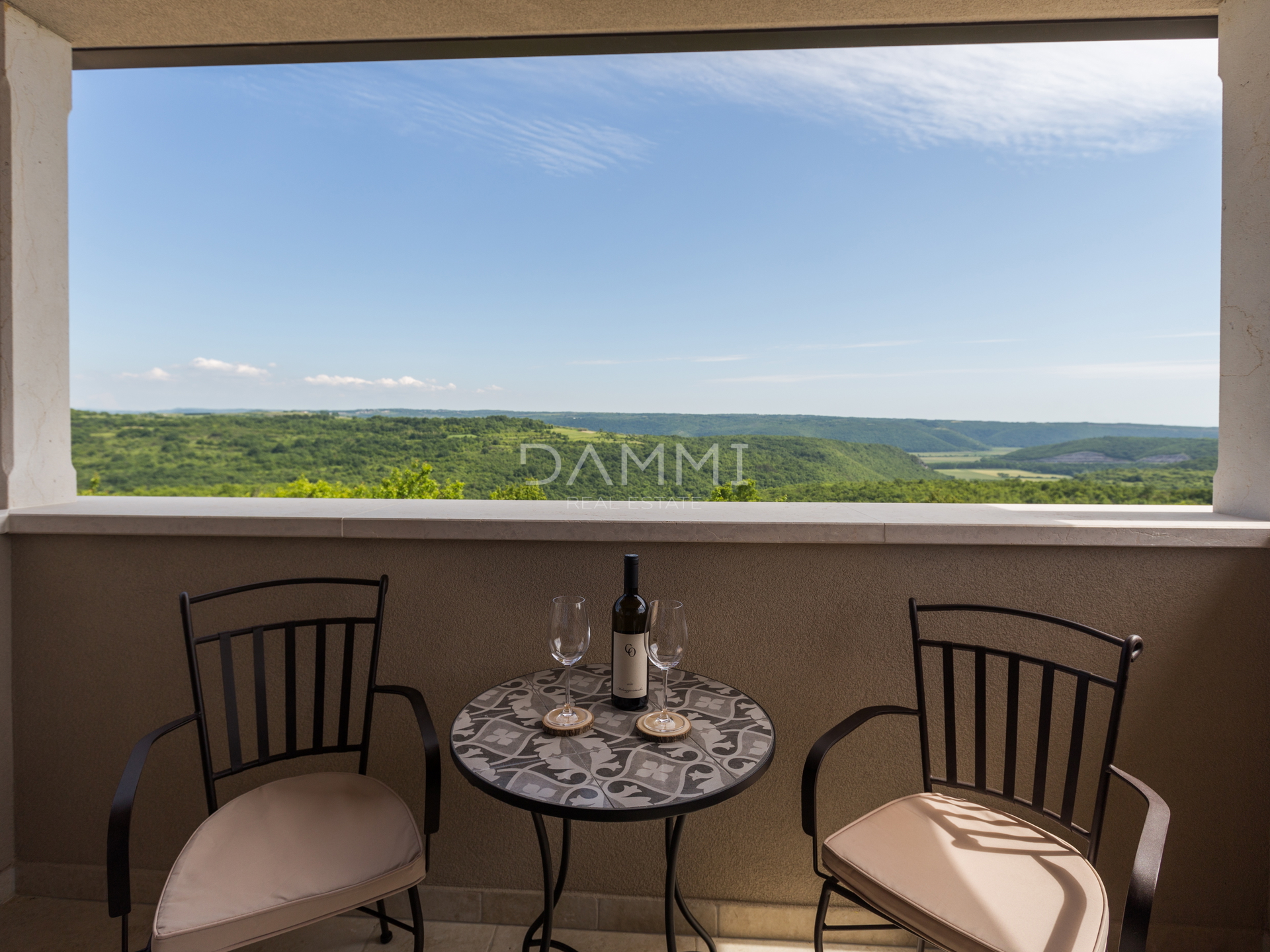 ISTRIEN, BUJE - Wunderschöne Villa mit Blick auf das Meer und die Natur